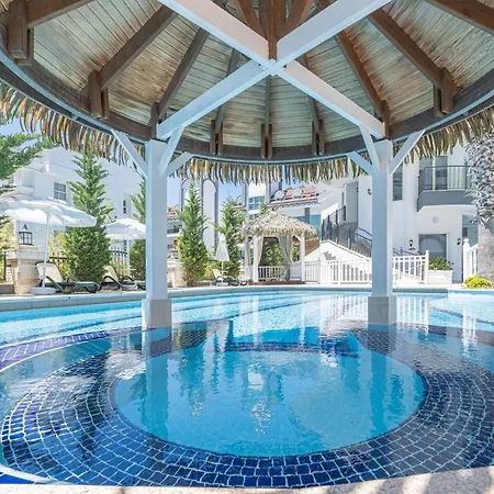 Well Palace Szálloda 5*